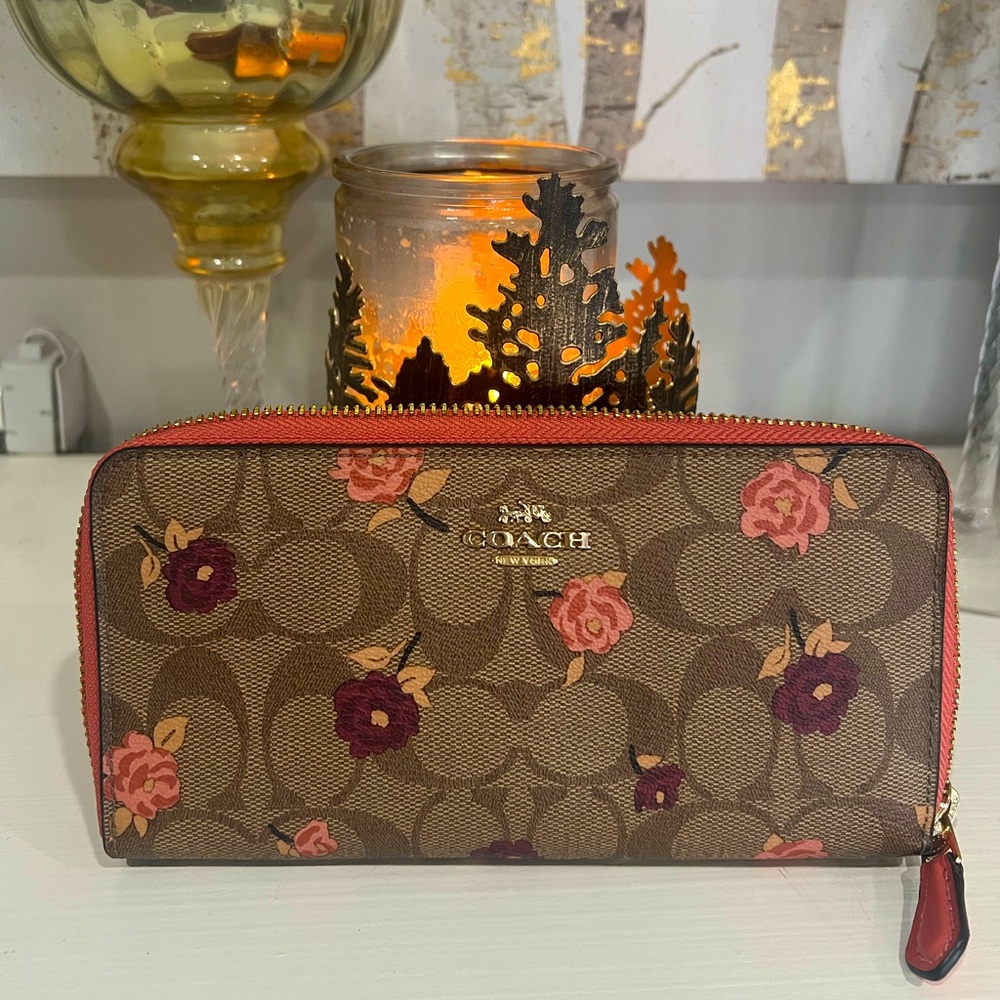 Coach vintage rose print wallet
